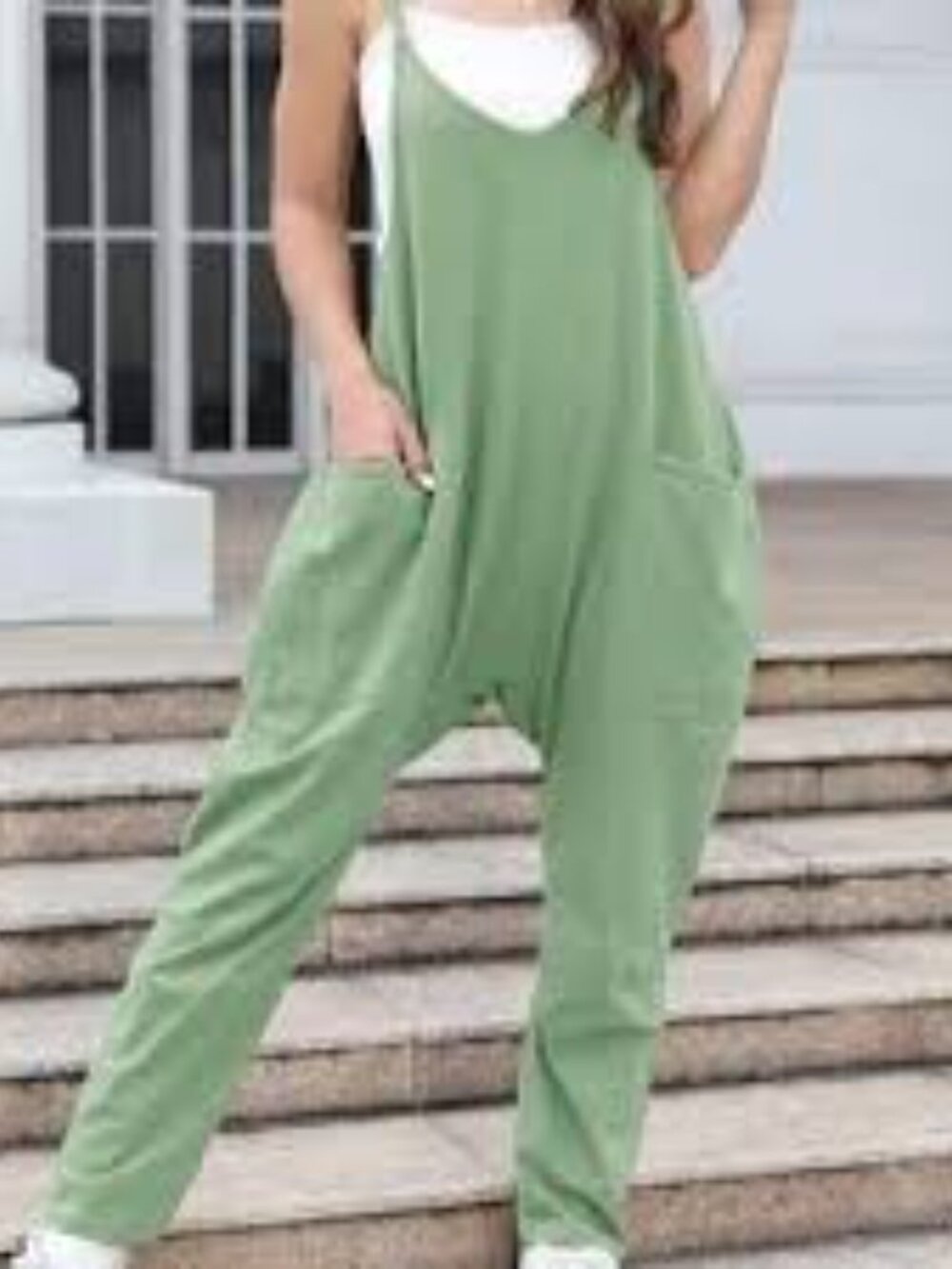 New: Oufeiya Spaghetti Strap Sleeveless Jumpsuit - Picture 2 of 13